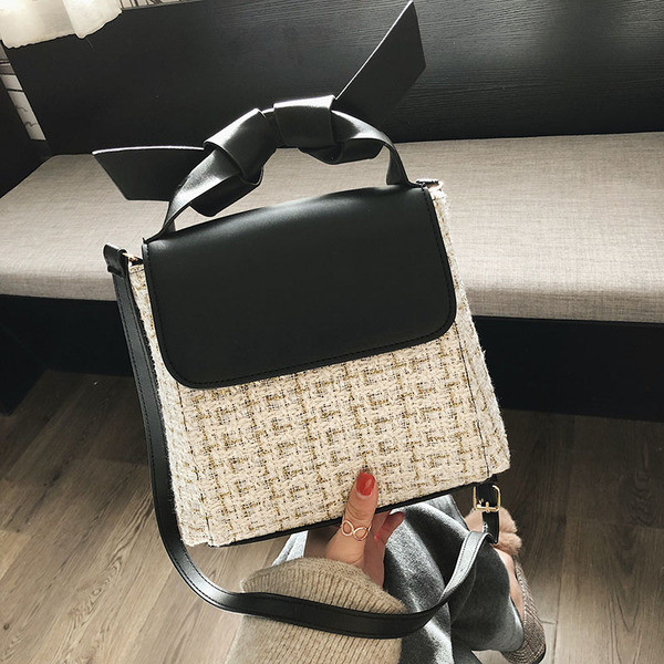 Stílusos női táska hosszú és rövid fülekkel, több színben