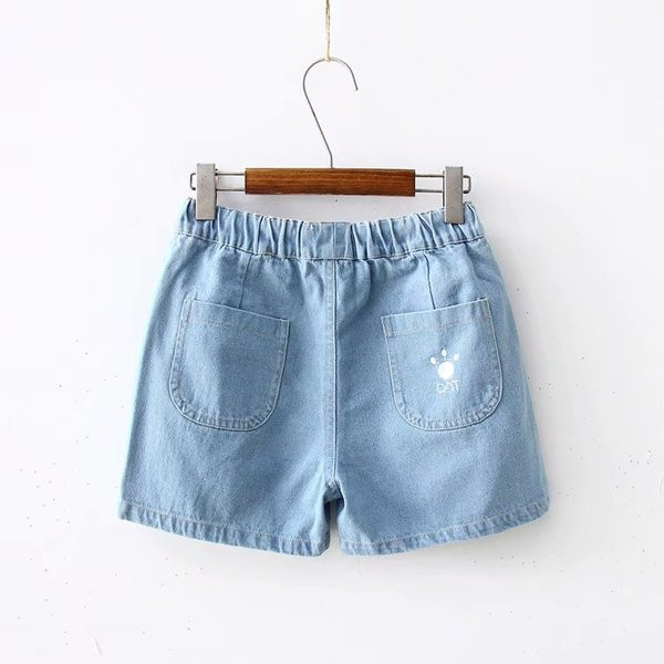 Hétköznapi női rövidnadrág nyakkendővel és hímzéssel, két színben