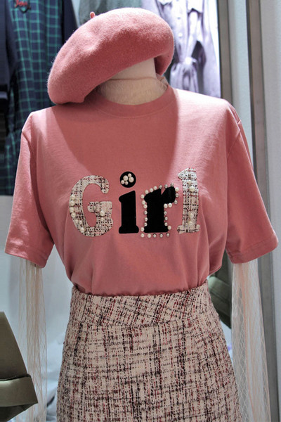 Modern női póló gyöngyökkel és felirattal három színben