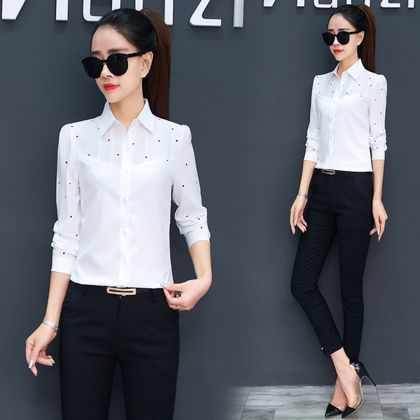 Cămașă de damă actuală cu buline de culoare albă