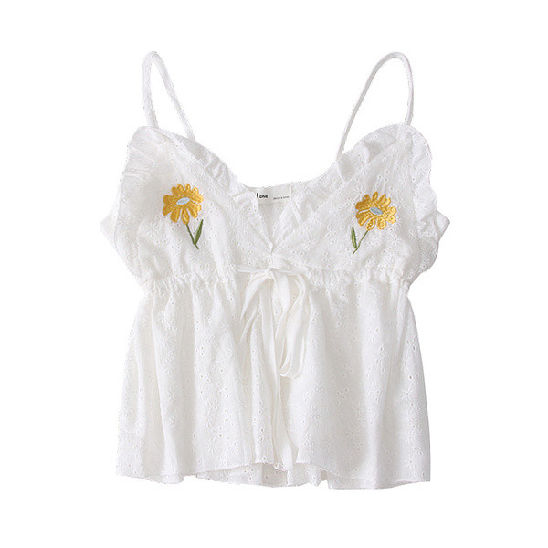 Modern női felső, fehér színben, hímzéssel