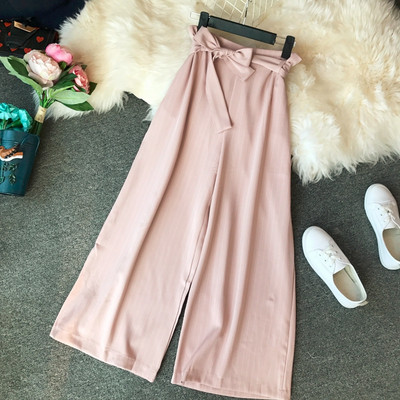 Modern női csíkos nadrág és szalag elem