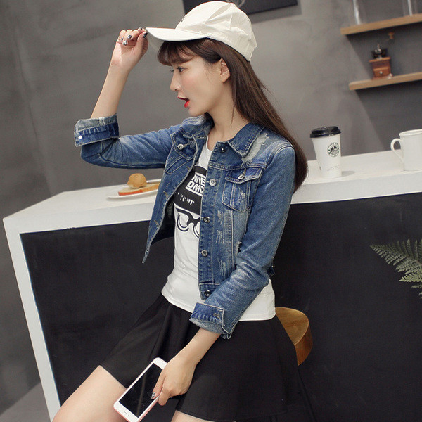 Női farmerdzseki, kék színben szakadt motívumokkal