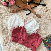 Modern női rövid felső csipkével, fehér és rózsaszín színben