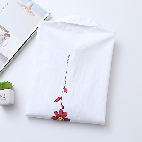 Modern női ing fehér színben, rátéttel