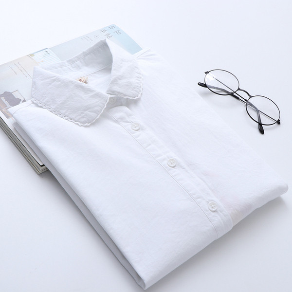 Modern női ing fehér színben, rátéttel