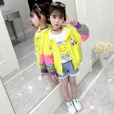 Детско пролетно яке за момичета в два цвята с апликация 