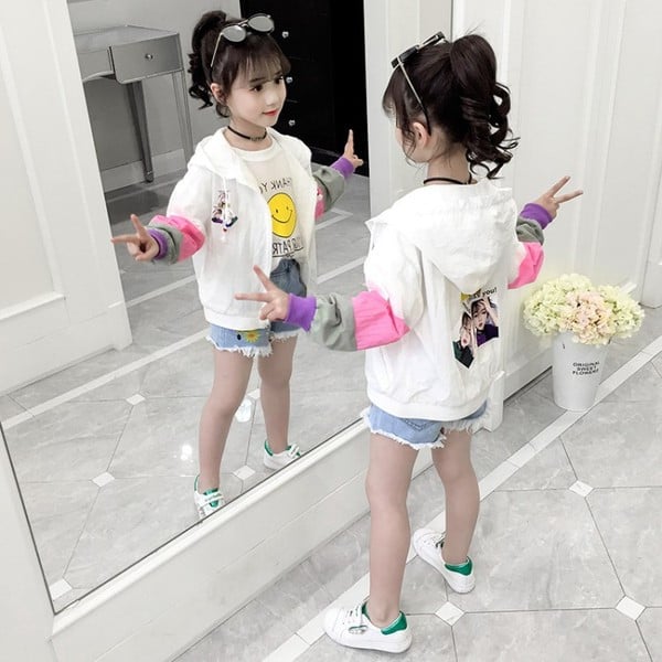 Παιδικό μπουφάν για τα κορίτσια σε δύο χρώματα με εφαρμογές