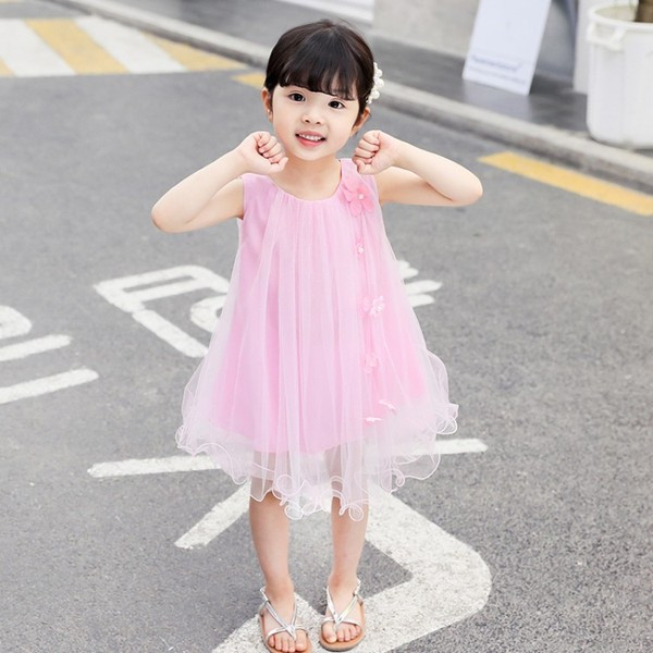 Jelenlegi gyerekruha kék és rózsaszín színben