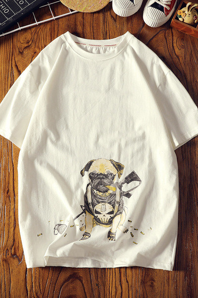 Fekete-fehér modern férfi póló, rátéttel