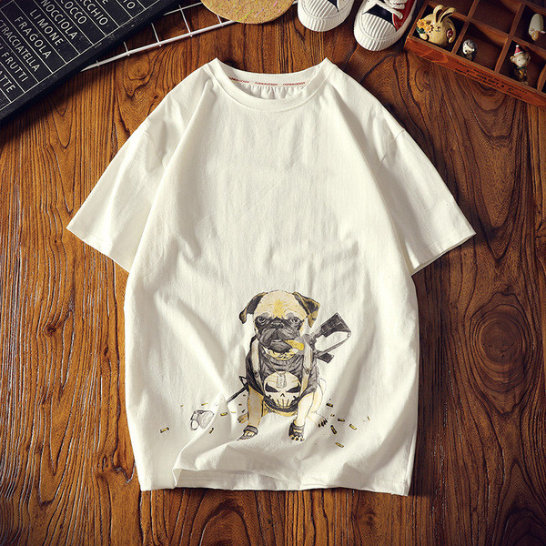 Fekete-fehér modern férfi póló, rátéttel