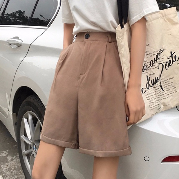 Pantaloni scurți de damă cu talie înaltă în negru și maro