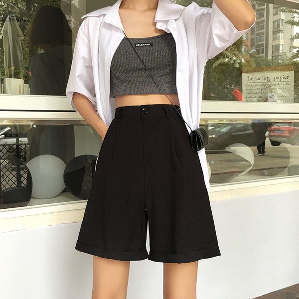 Pantaloni scurți de damă cu talie înaltă în negru și maro