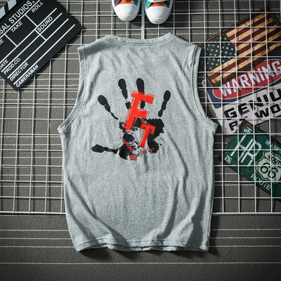 Férfi felső, fehér és szürke színben, rátéttel