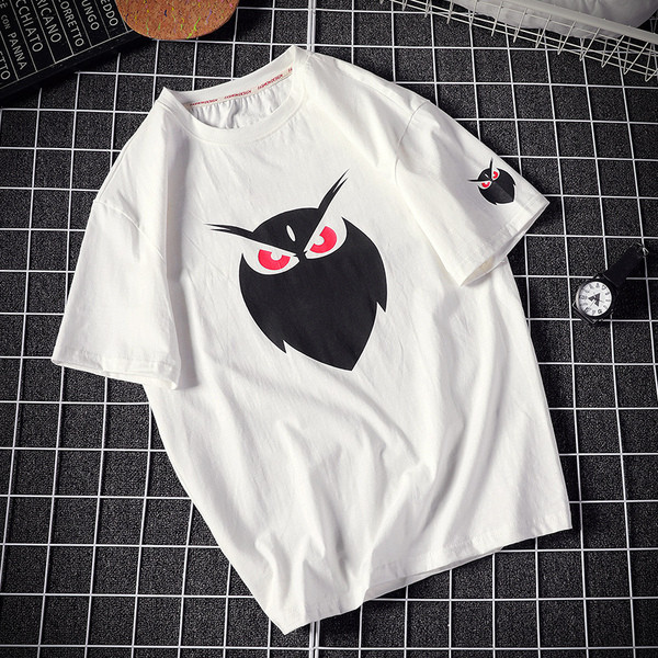 Férfi póló négy színben, rövid ujjal és rátéttel