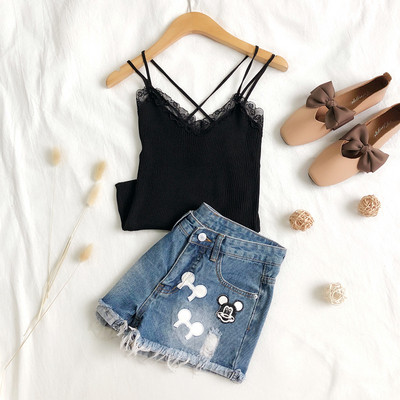 Modern női felső több színben, vékony pántokkal, csipkével