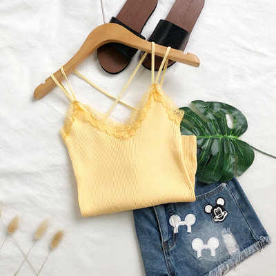 Modern női felső több színben, vékony pántokkal, csipkével