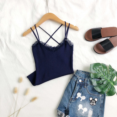 Modern női felső több színben, vékony pántokkal, csipkével