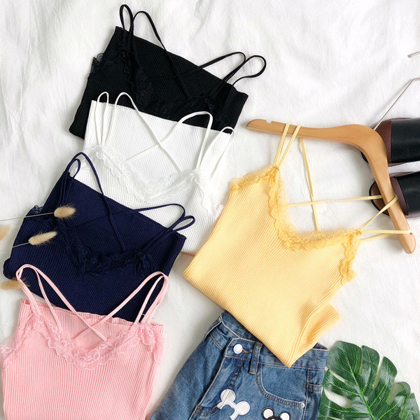 Modern női felső több színben, vékony pántokkal, csipkével