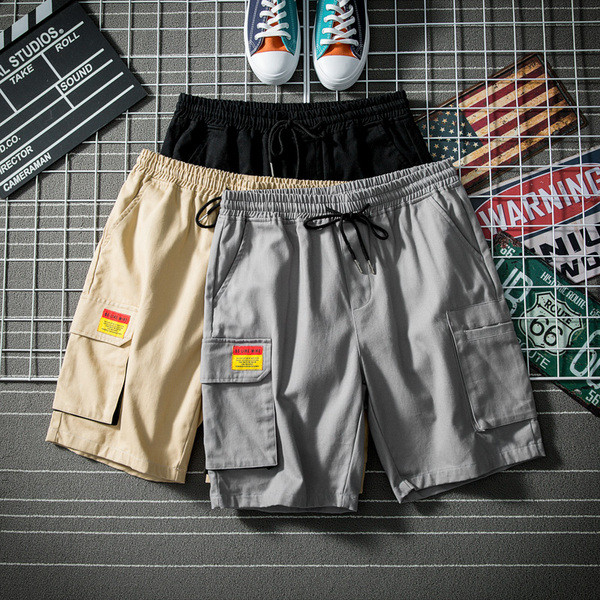 Férfi rövidnadrág három színben nyakkendővel és zsebbel