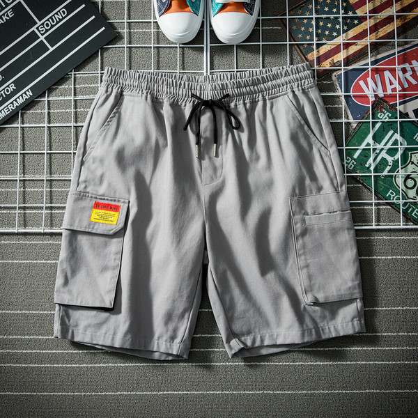 Férfi rövidnadrág három színben nyakkendővel és zsebbel