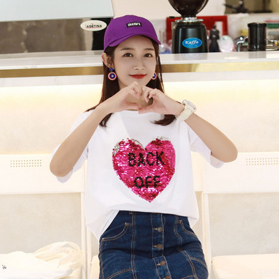 Modern női blúz fehér színben, flitterekkel és rövid ujjal