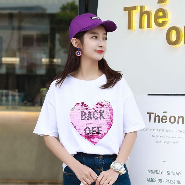 Modern női blúz fehér színben, flitterekkel és rövid ujjal