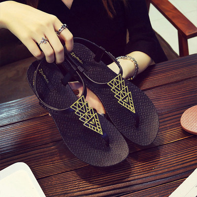 Alkalmi női szandál fém elemmel, két színben