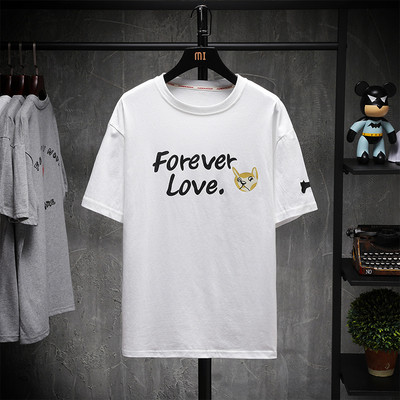 Férfi póló fehér és szürke színben, feliratokkal