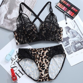 Stílusos női szett csipkével, két színben