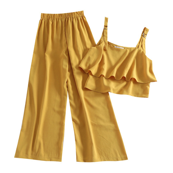 Modern női szett nadrággal és felsővel, többféle színben