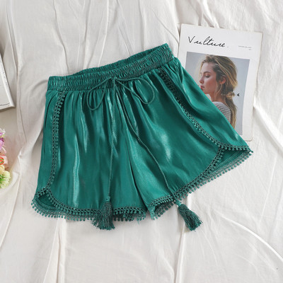 Alkalmi női rövidnadrág nyakkendővel több színben