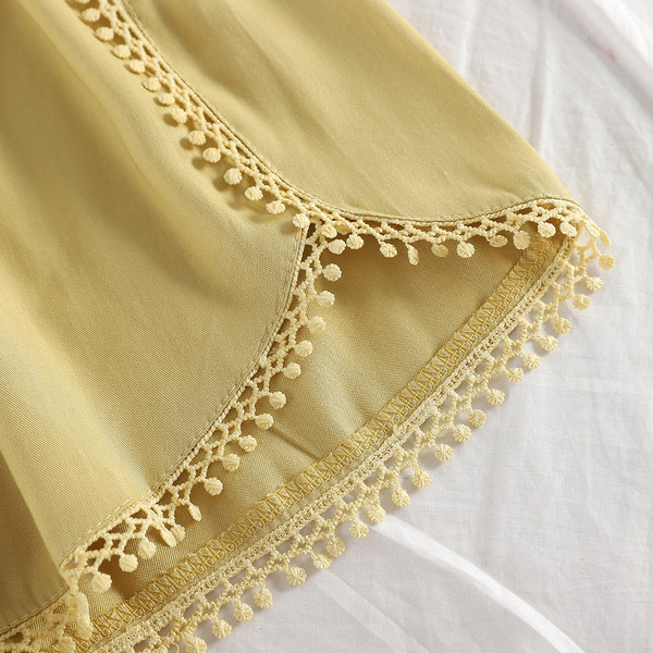 Alkalmi női rövidnadrág nyakkendővel több színben