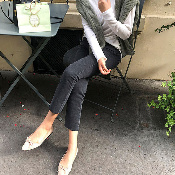 Modern női farmer magas derékkal és bokahosszal több színben