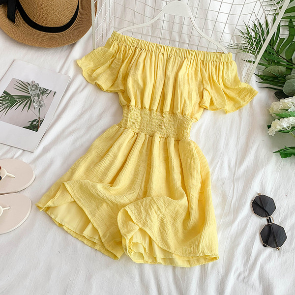 Csupasz vállú, rövid női overall több színben