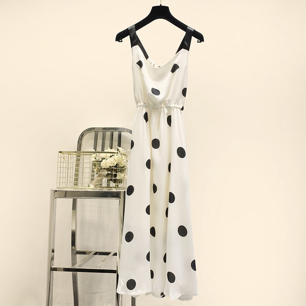 Lezser női pöttyös ruha fehér és fekete színben