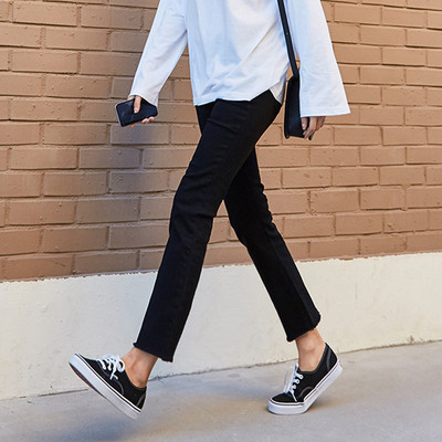 Magas derekú, bokáig érő hosszúságú női farmer több színben