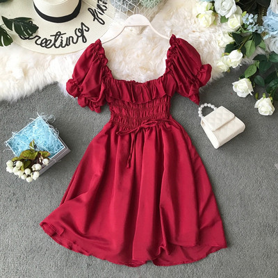 Modern női ruha szalaggal, három színben