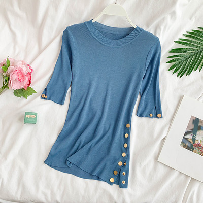 Stílusos női póló gombokkal több színben