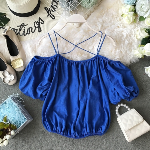 Stílusos női pofa vékony pántokkal, három színben