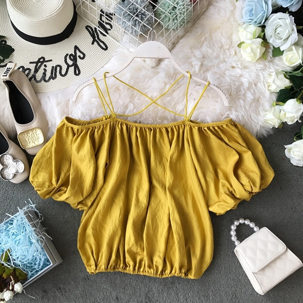 Stílusos női pofa vékony pántokkal, három színben