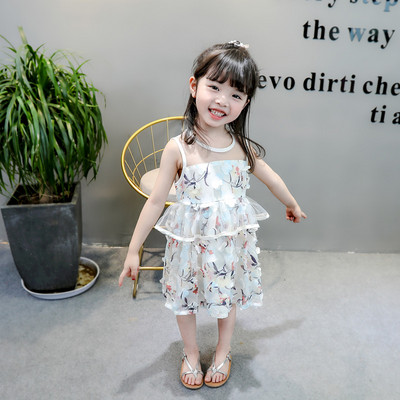 Κομψό παιδικό φόρεμα σε λευκό και ροζ χρώμα με λαιμόκοψη