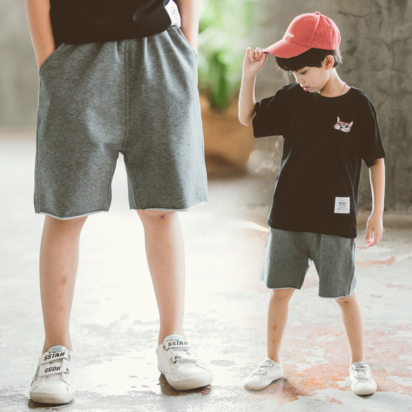 Gyermek rövidnadrág fiúknak négy színben zsebbel