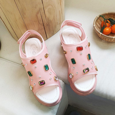 Modern női szandál kövekkel, három színben