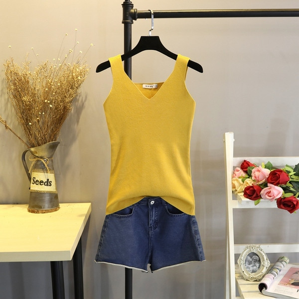 Napi női felső, széles pántokkal, többféle színben