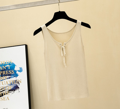 Stílusos női felső, széles pántokkal és nyakkendőkkel, többféle színben