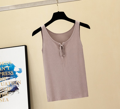 Stílusos női felső, széles pántokkal és nyakkendőkkel, többféle színben