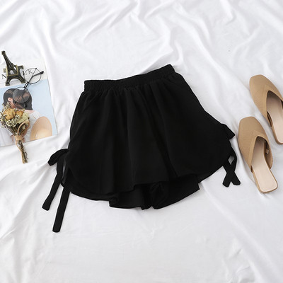 Alkalmi női rövidnadrág magas derékkal és szalagokkal