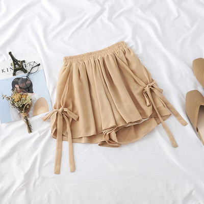 Alkalmi női rövidnadrág magas derékkal és szalagokkal