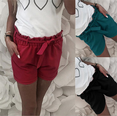 Дамски модерни къси панталони с колан в три цвята